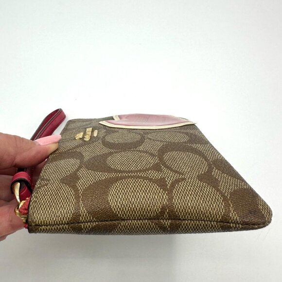 Coach Corner Zip Wristlet Signature Coated Canvas Good Times Heart Patch - Picture 6 of 14